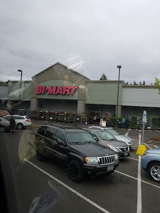 Bi-Mart Membership Discount Stores