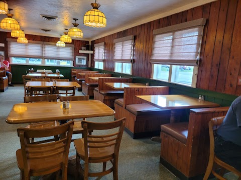 Clay's Family Restaurant