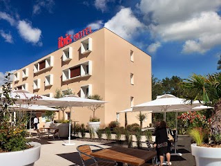 Ibis Loriol Le Pouzin