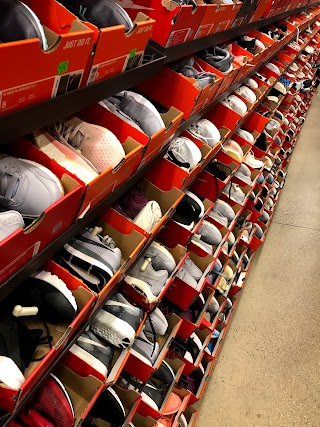 Nike Factory Store