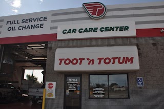 Toot'n Totum Car Care Center (Dalhart)