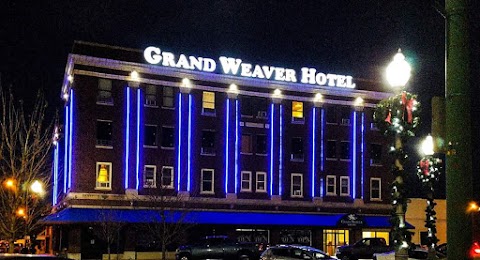 Grand Weaver Hotel