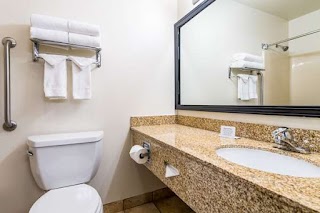 Quality Inn & Suites Lacey Olympia