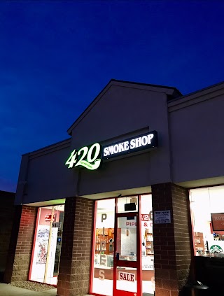 420 Pipes & Glass Smoke Shop