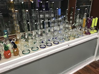 J&H2 smoke shop