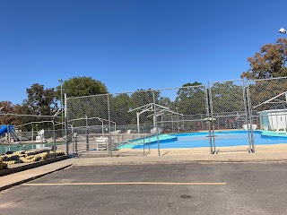 Creekmore Pool