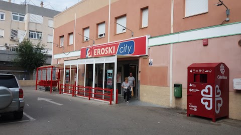 Foto de EROSKI - Carrer Mussol, s/n, Son Ferrer, Illes Balears, España