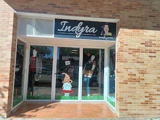 Indyra moda joven