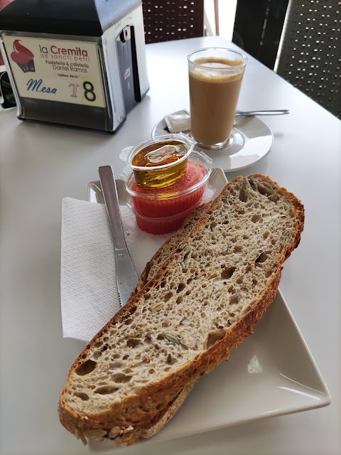 Cafetería La Cremita