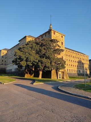 Los Minipisos de la Universidad Laboral