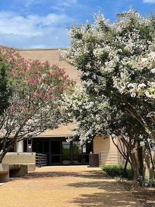 Mississippi State University College of Veterinary Medicine - Animal Health Center