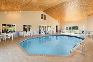 Country Inn & Suites by Radisson, Chippewa Falls, WI