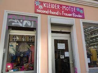 Kleider-Motte Kinder und Frauen