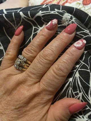 Western Nails & Spa