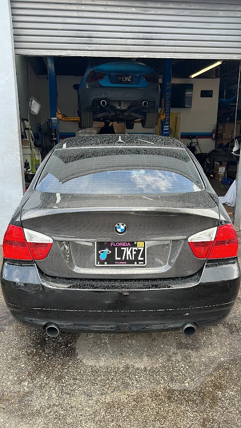 Photo of HP Motorsports - 4350 Southwest 59th Avenue, Davie, FL 33314, USA