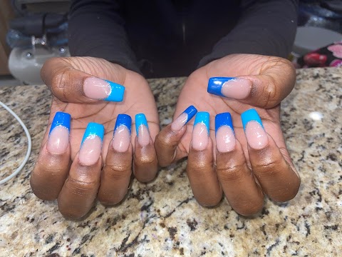 URBAN NAILS BAR ( $45 SnS Dipping Soak off Included ) $38 Gel Manicure