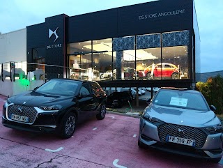 DS STORE ANGOULEME - CARTEN by autosphere