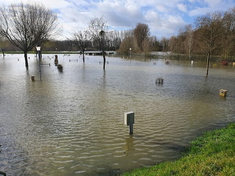 Camping au Bord de l'Aisne