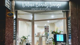 Deluxe Beauty Lounge-Manicura , pedicura y extensiones de pestañas en Vilanova y la Geltru