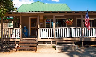 Pack River Store