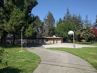 Mary Gomez Park and Pool