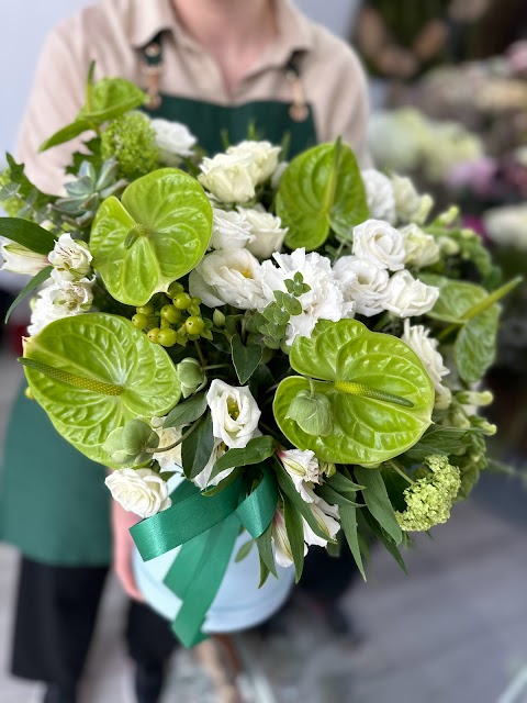 The Rose Flower Shop In Marbella