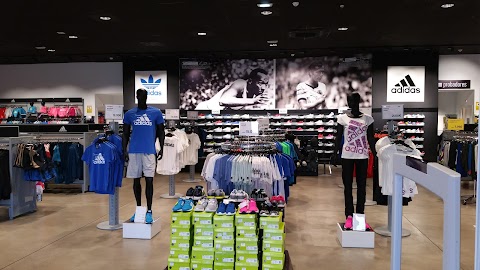 Adidas Store Mora de Rubielos