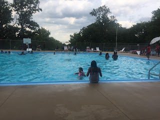 Parkwood Swimming Pool