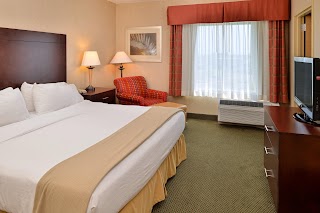 Holiday Inn Express & Suites Ocean City - Northside, an IHG Hotel