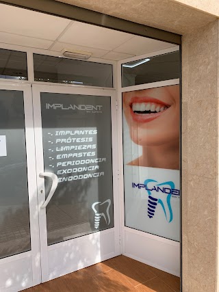 Clínica Dental Implandent San Clemente - Dentistas - Implantes dentales