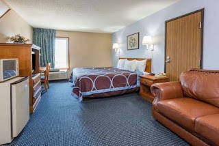 Super 8 by Wyndham O'Fallon MO/St. Louis Area