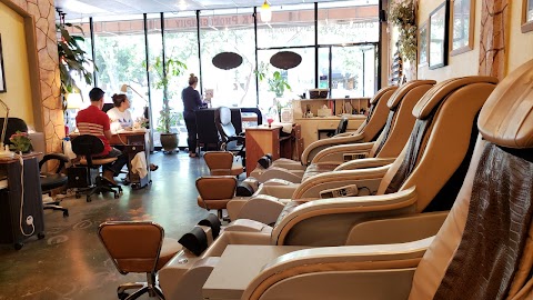 Photo of G Nail & Spa - 514 2nd Street, Davis, CA 95616, USA