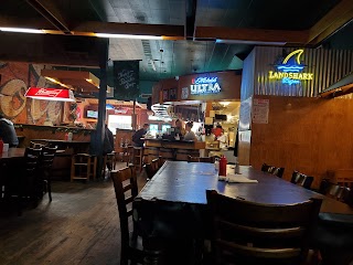 Richards Restaurant & Lounge
