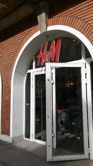 H&M