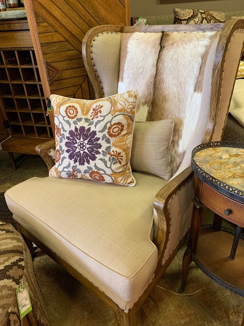 Invio Fine Furniture Consignment