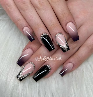 Nail Deluxe