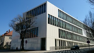 IAPP- Dresden Integrated Center for Applied Physics and Photonic Materials