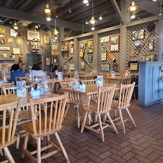 Cracker Barrel Old Country Store