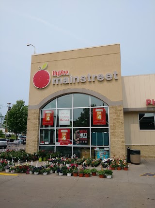 Hy-Vee Mainstreet