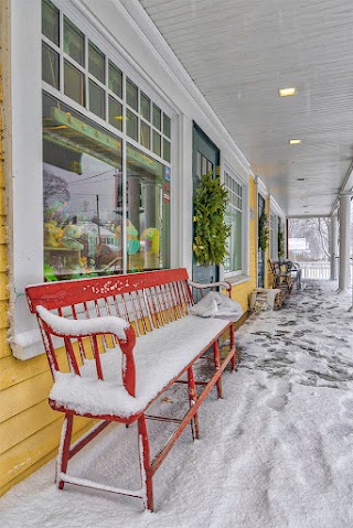 Marshfield Hills General Store