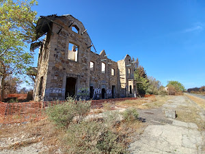 Estación abandonada de la Torre de Aliste