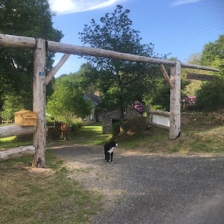 Ferme ma zadoù ; slow et écotourisme : visites de fermes en roulotte sur mesure, ateliers pains & pizzas, prestations calèche