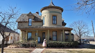 Moore-Lindsay Historical House Museum