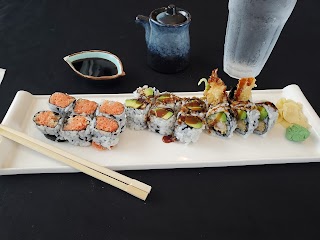 Mizu - Sushi & Hibachi Restaurant