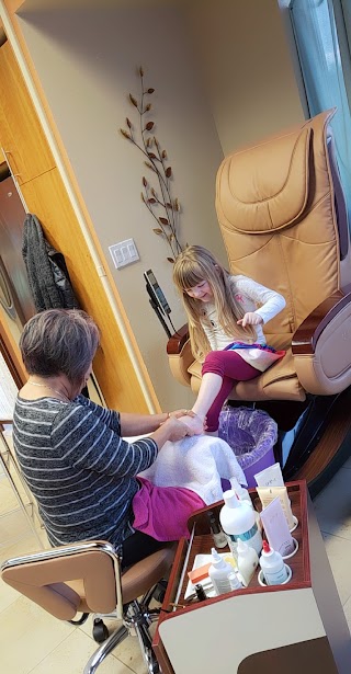 Magic Scissors & Mani - Pedicure