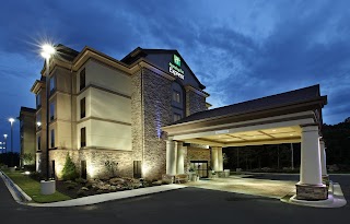 Holiday Inn Express & Suites Maumelle - Little Rock NW, an IHG Hotel