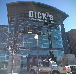 DICK'S Sporting Goods