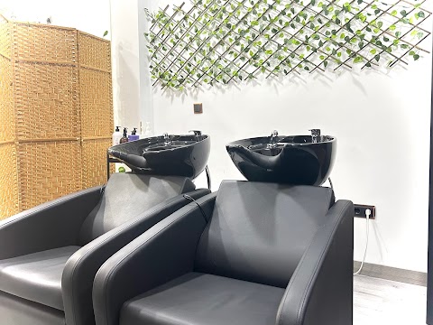 Adrián Piñera Hair Salon