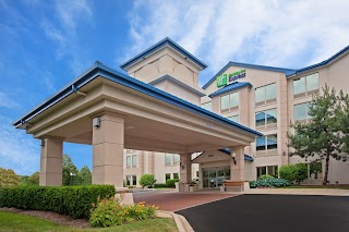 Holiday Inn Express & Suites Chicago-Midway Airport, an IHG Hotel