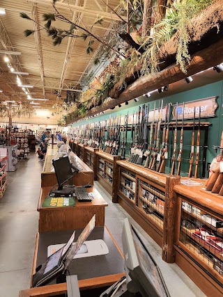 Bass Pro Shops